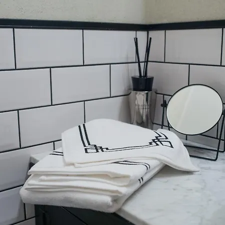 Апартаменти Comfort And Authentic Near Old Town *