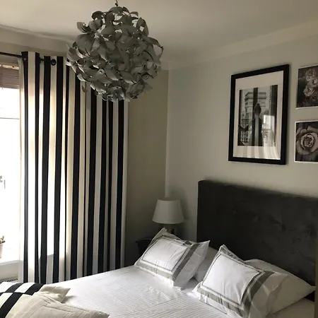 Comfort And Authentic Near Old Town *