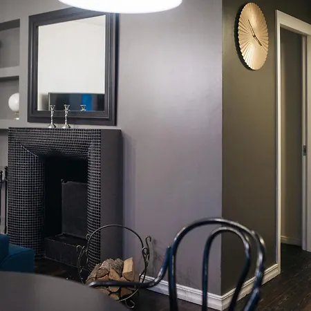 Апартаменти Comfort And Authentic Near Old Town