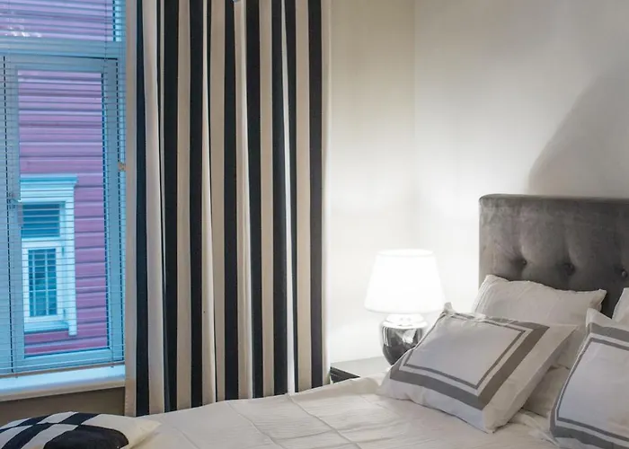 Comfort And Authentic Near Old Town דירה