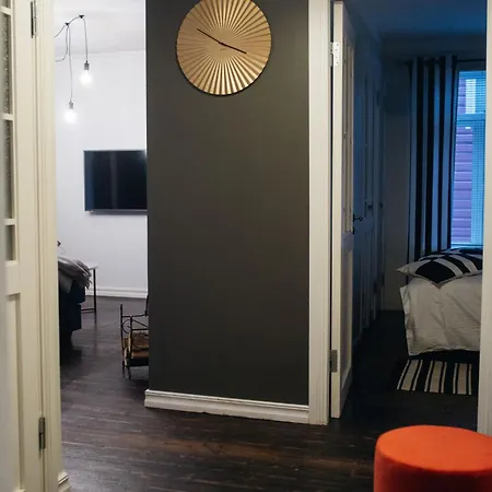 Comfort And Authentic Near Old Town Apartment